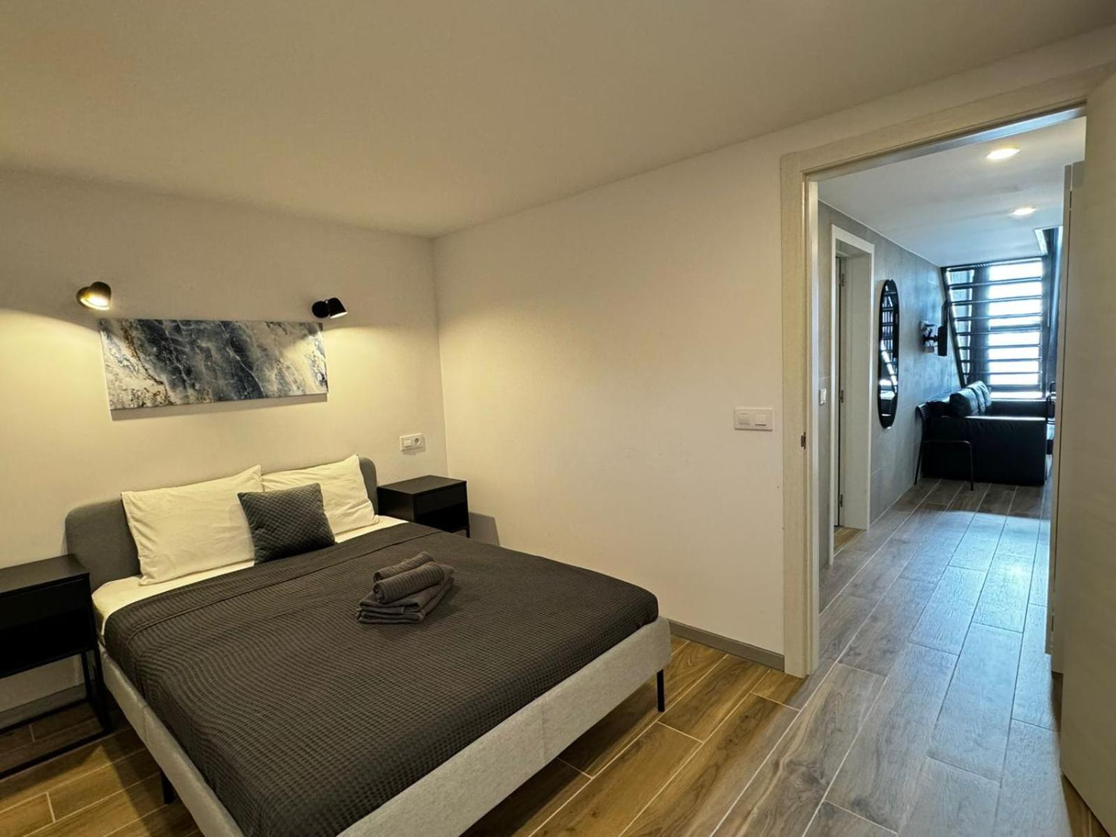 Melia Y Fuster 23C Aparthotel Valencia Buitenkant foto